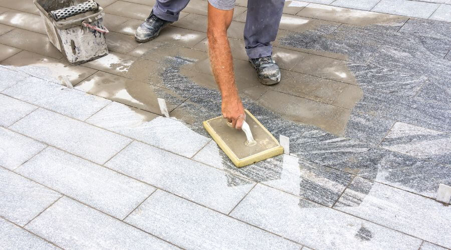 Expert flood damage restoration services in Easton, MO